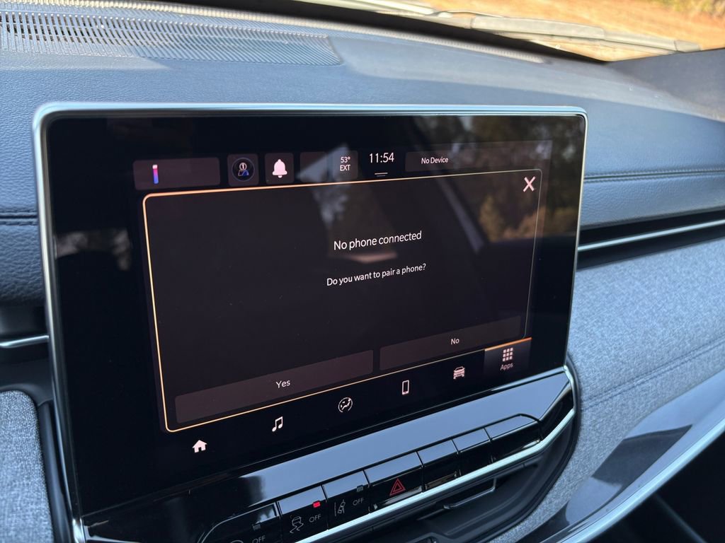 Used 2024 Jeep Compass Latitude image 17