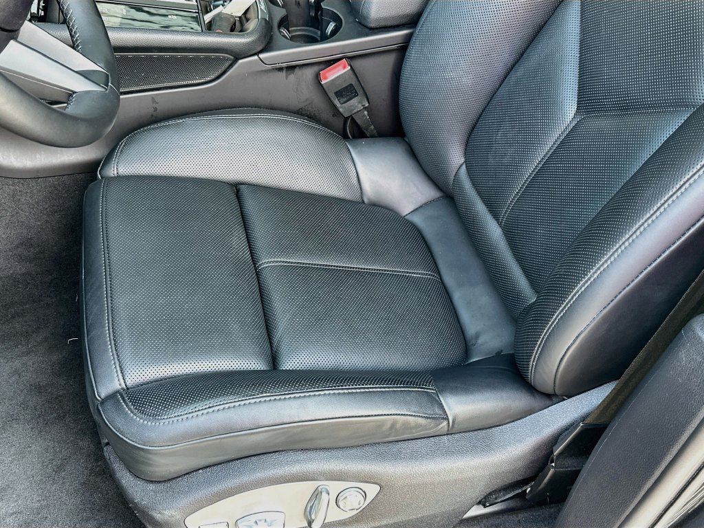 Certified 2024 Porsche Macan w/ Premium Plus Package AWD/4WD image 21