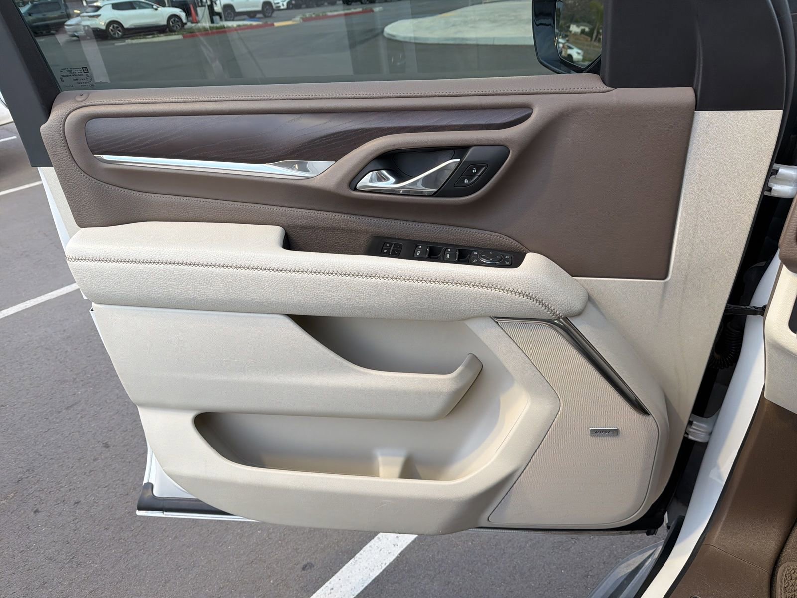 Used 2023 GMC Yukon XL Denali image 4