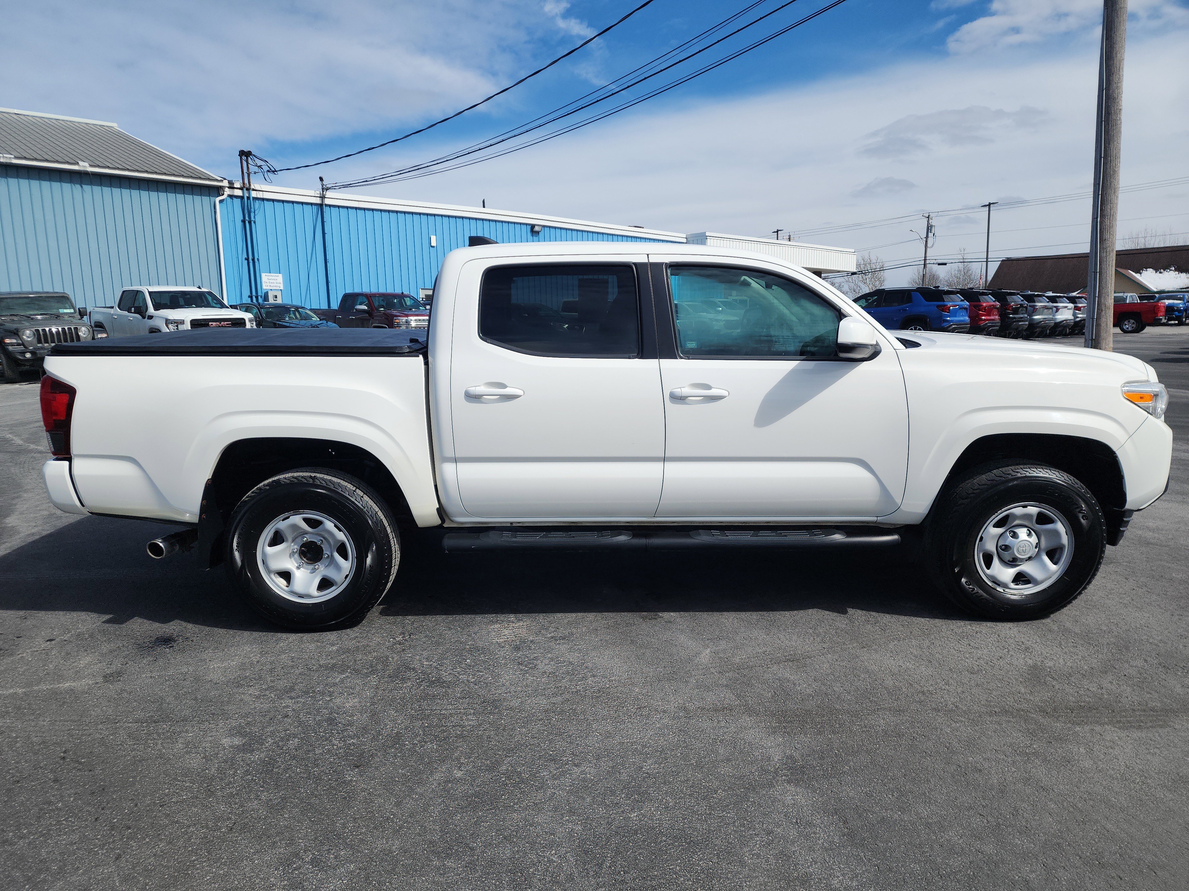 Used 2021 Toyota Tacoma SR image 9