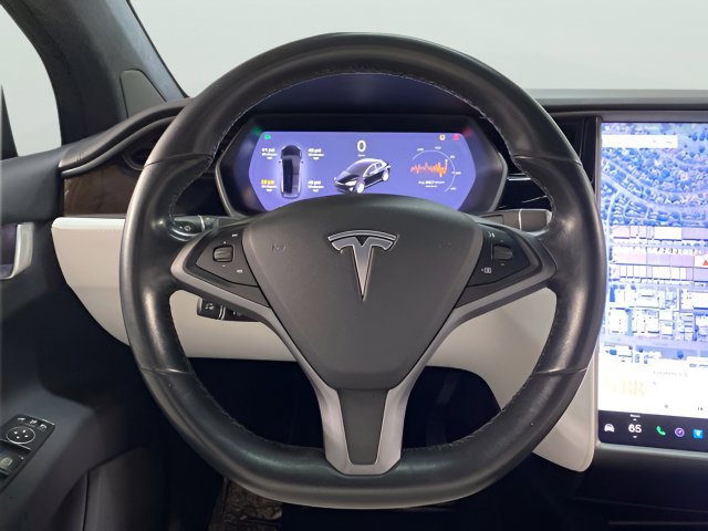 Used 2018 Tesla Model X 75D AWD/4WD image 17