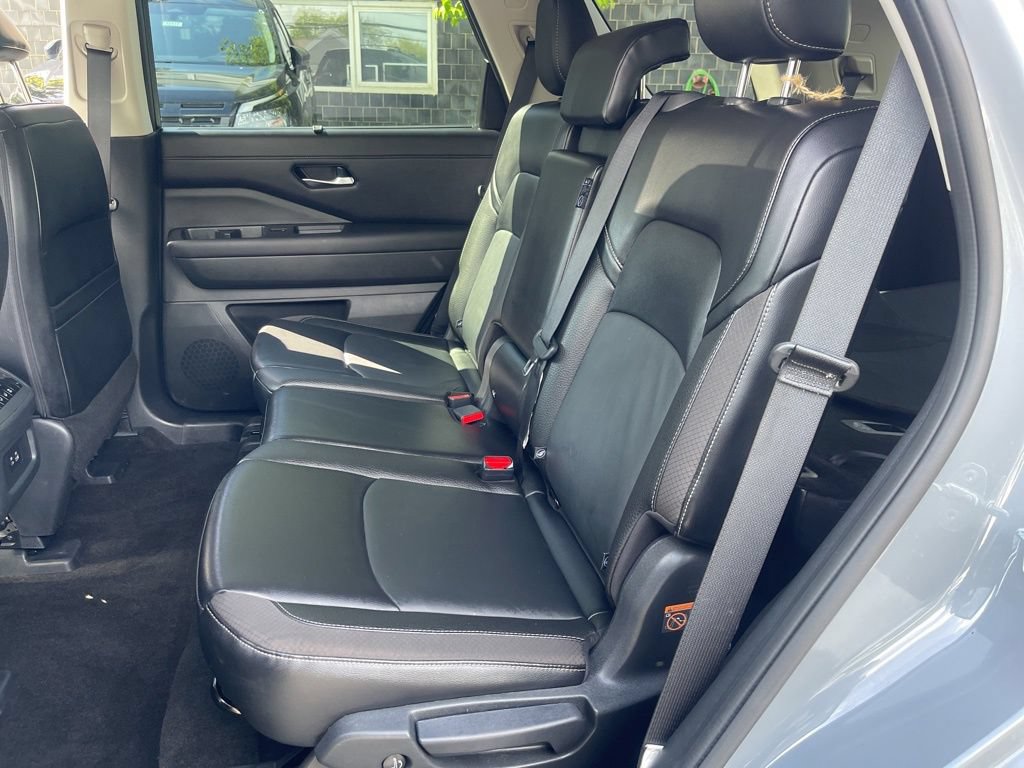 Certified 2024 Nissan Pathfinder SL AWD/4WD image 20