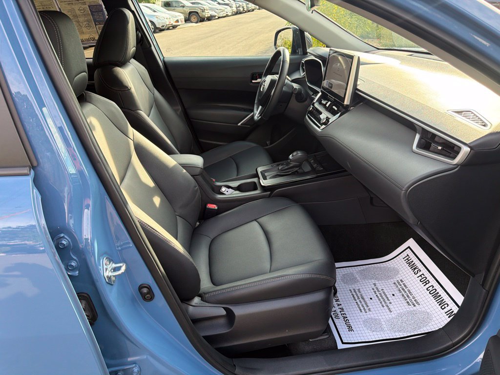 Used 2026 Toyota Corolla Cross XLE AWD/4WD image 12
