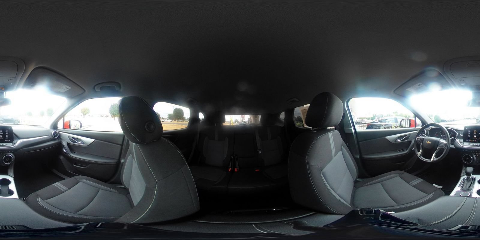Used 2025 Chevrolet Blazer LT FWD image 43