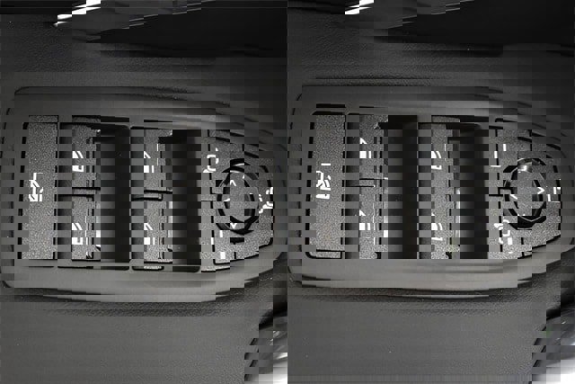 Used 2026 BMW X1 xDrive28i w/ Convenience Package image 23