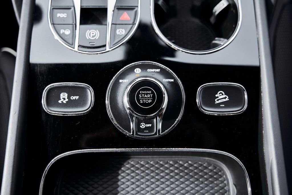 Used 2023 Bentley Bentayga Extended Wheelbase AWD/4WD image 70