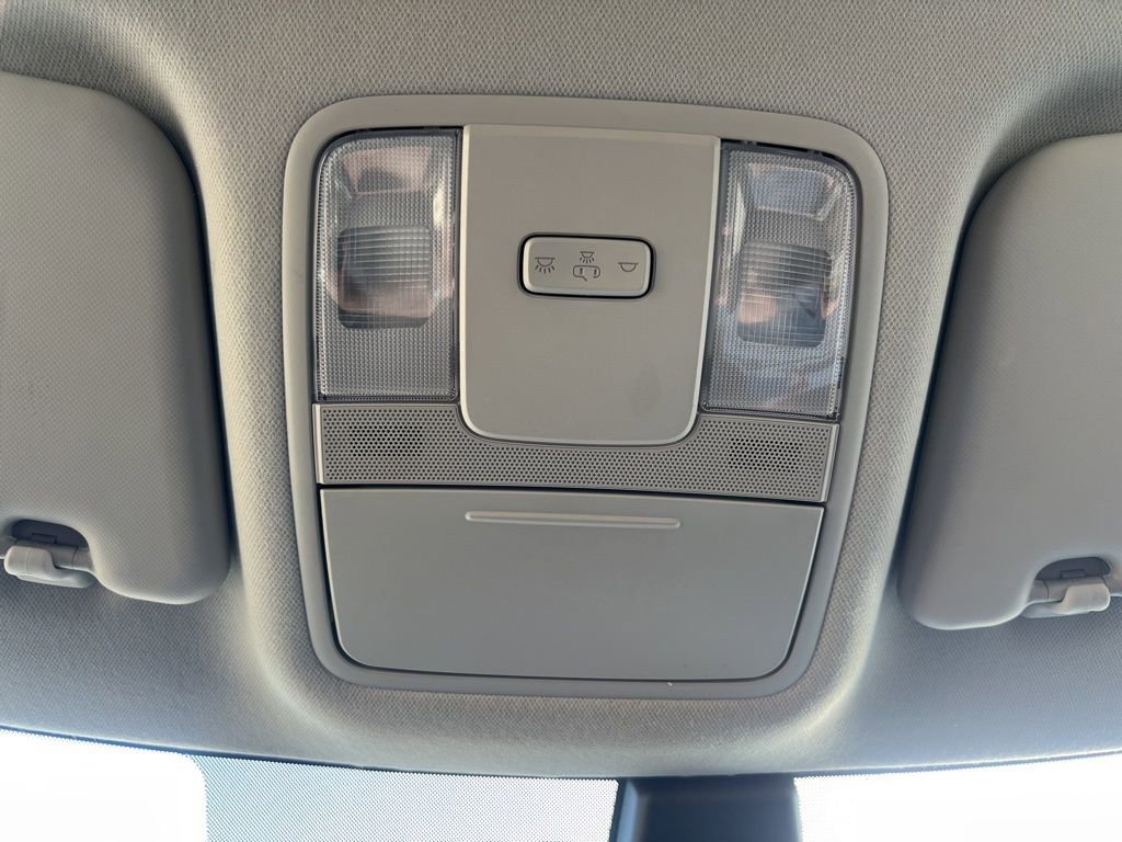 Used 2025 Kia Soul LX w/ LX Technology Package FWD image 50
