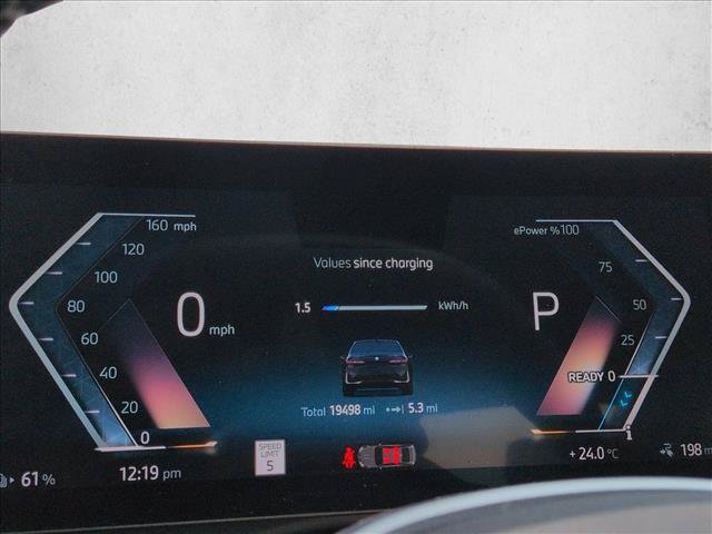 Used 2024 BMW i5 eDrive40i w/ Executive Package RWD image 11