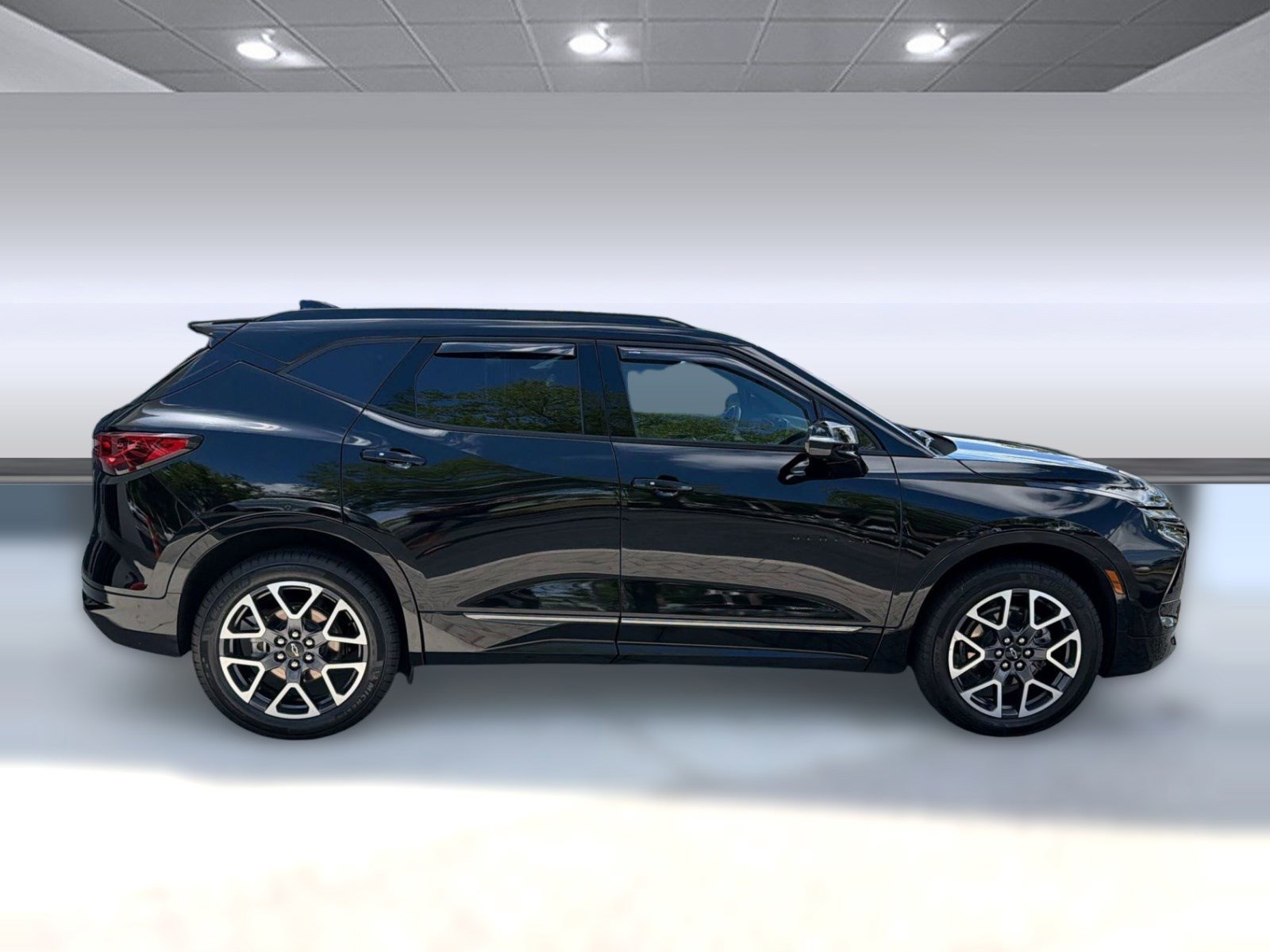 Used 2024 Chevrolet Blazer RS w/ Driver Confidence II Package image 8