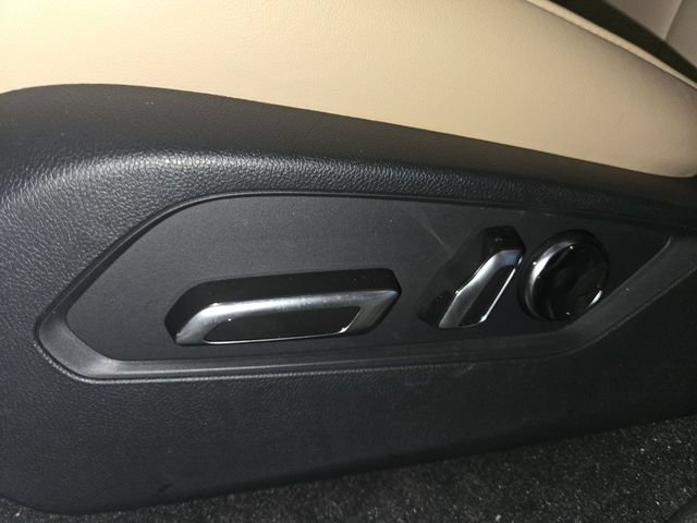 Used 2025 Acura MDX FWD w/ Technology Package image 12