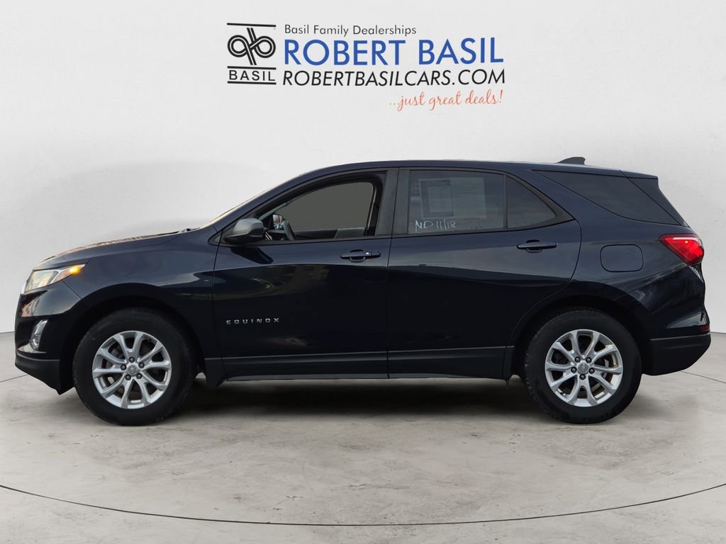 Used 2020 Chevrolet Equinox LS w/ LS Convenience Package image 2