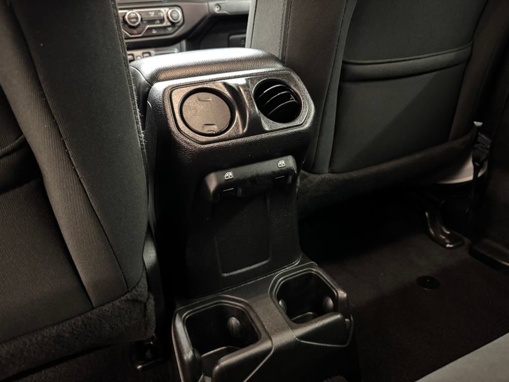 Used 2022 Jeep Gladiator Sport AWD/4WD image 24
