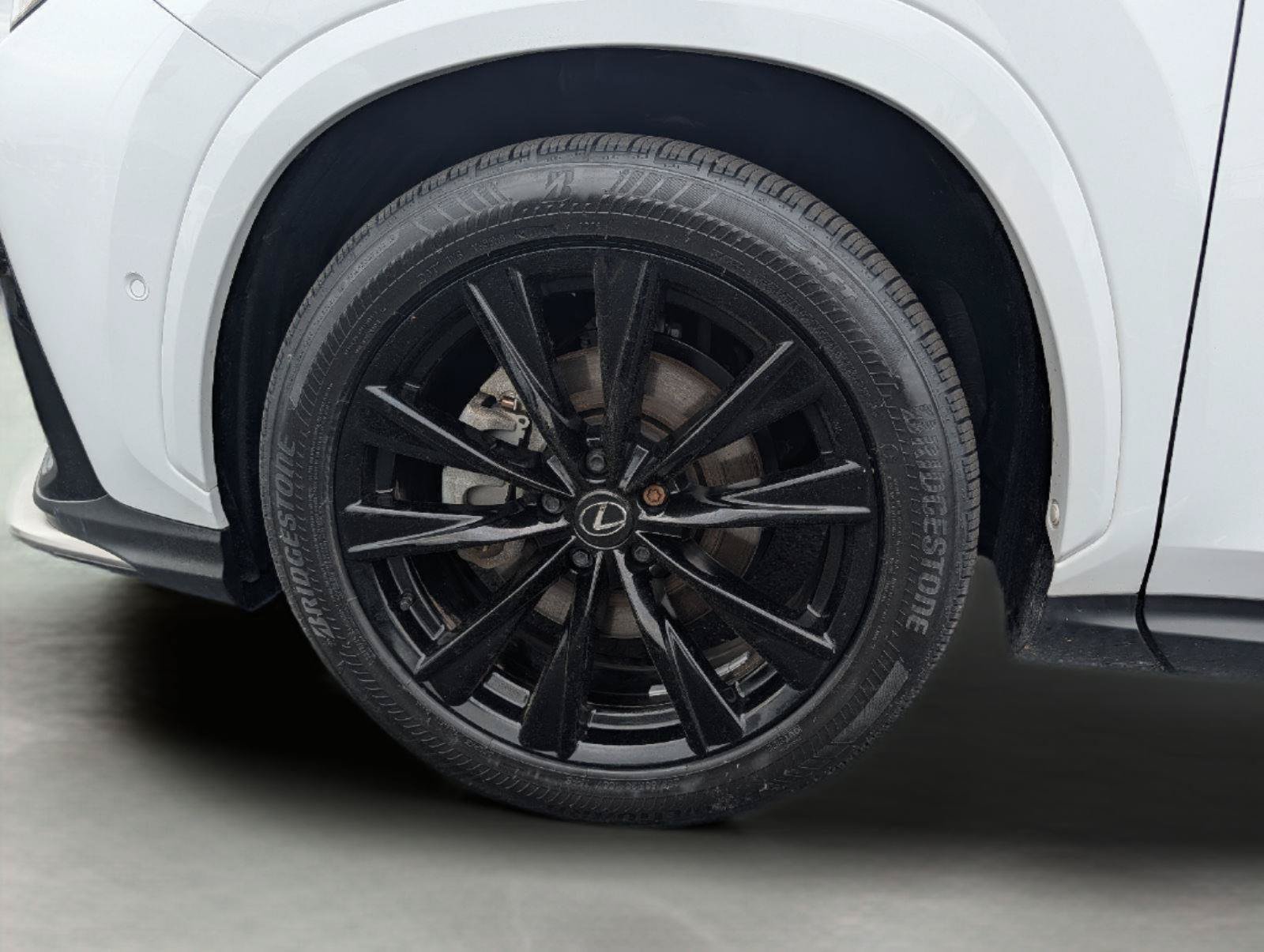 Certified 2025 Lexus NX 450h+ F Sport AWD/4WD image 27