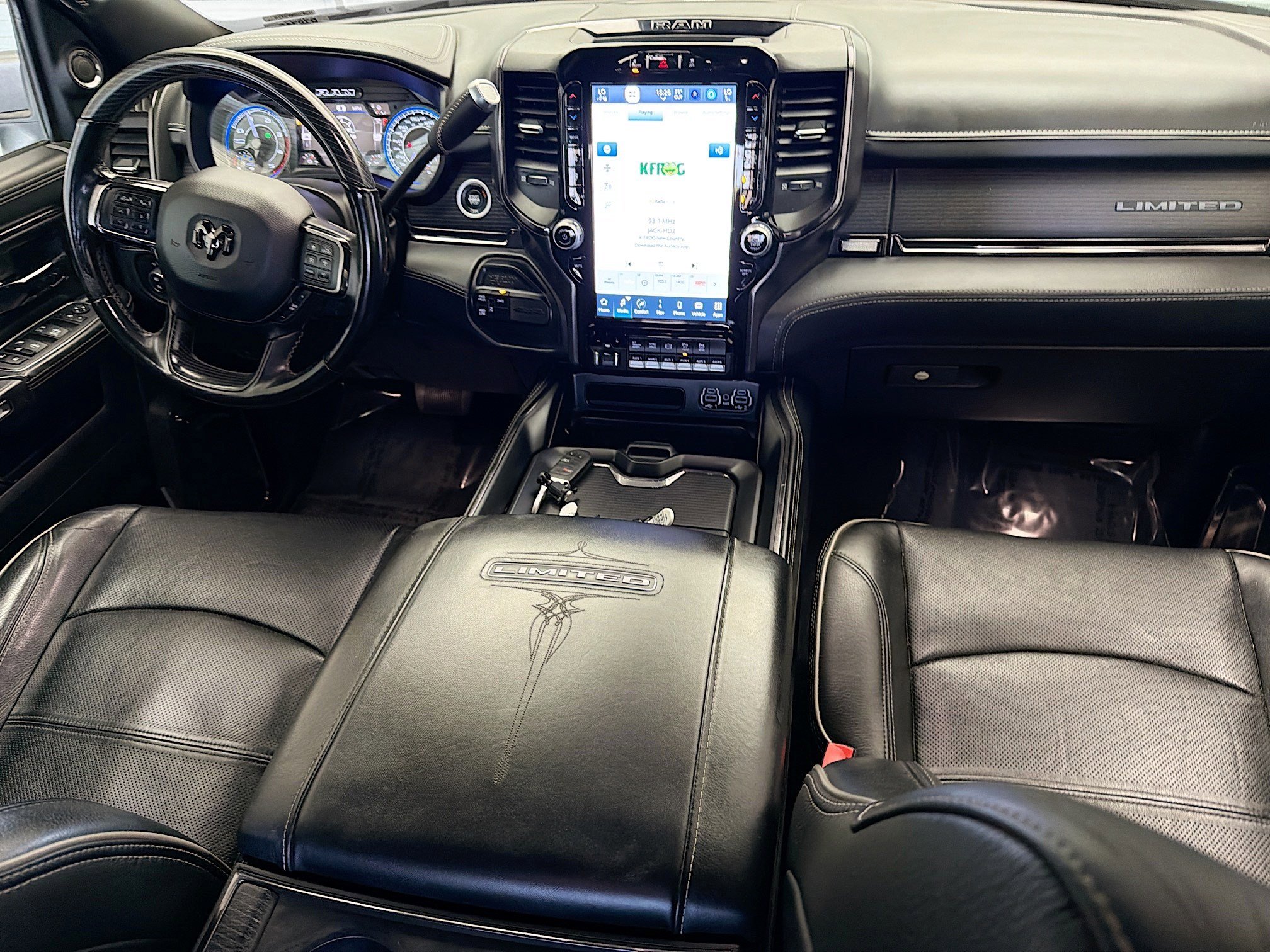 Used 2022 RAM 3500 Limited image 12