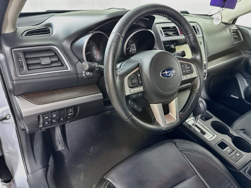 Used 2016 Subaru Legacy 2.5i Limited AWD/4WD image 9