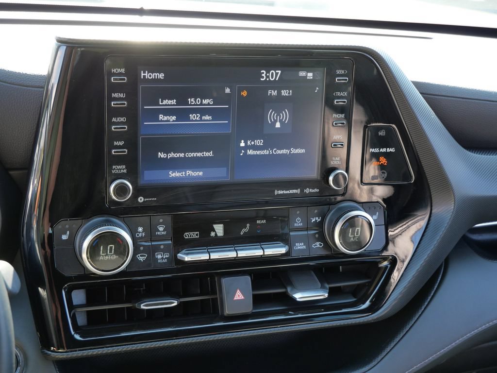 Used 2022 Toyota Highlander XSE AWD/4WD image 17