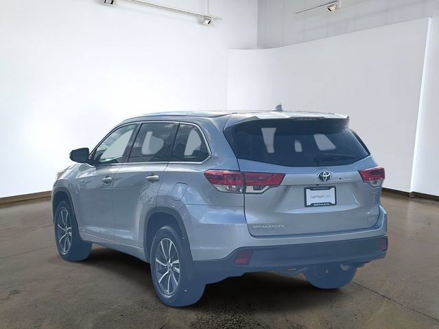Used 2018 Toyota Highlander XLE AWD/4WD image 6