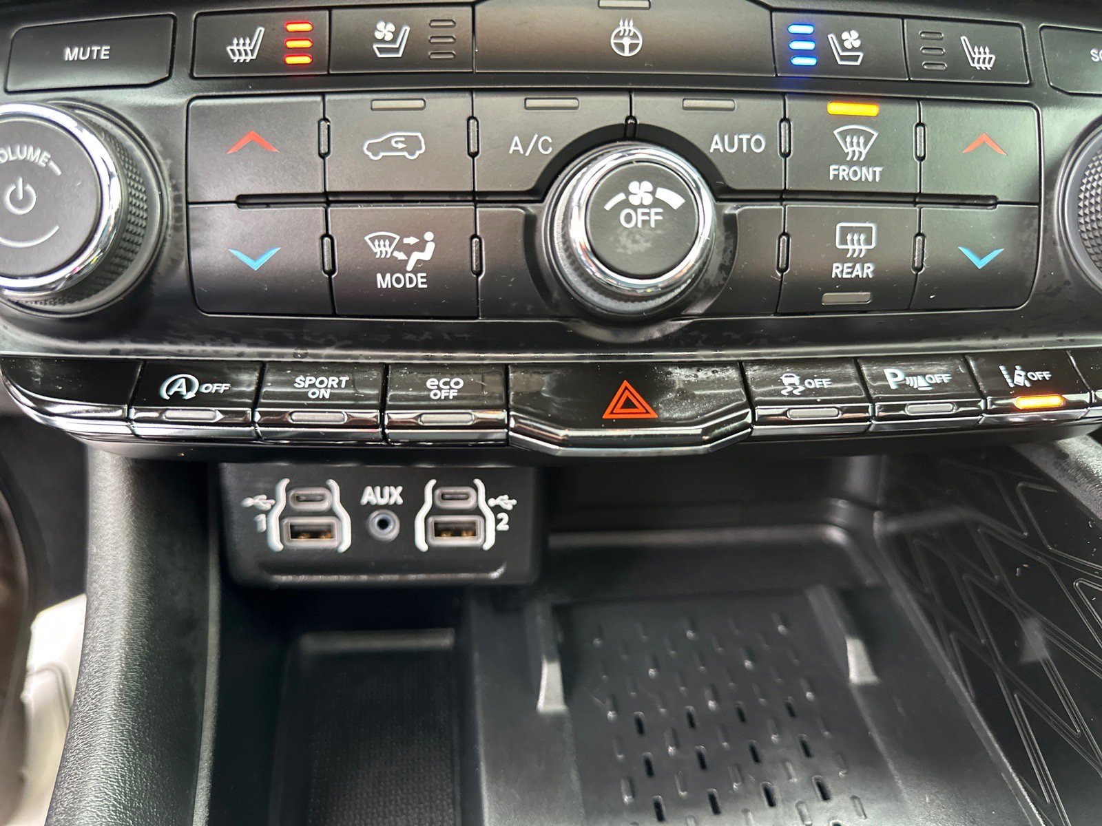 Used 2025 Dodge Durango GT image 39