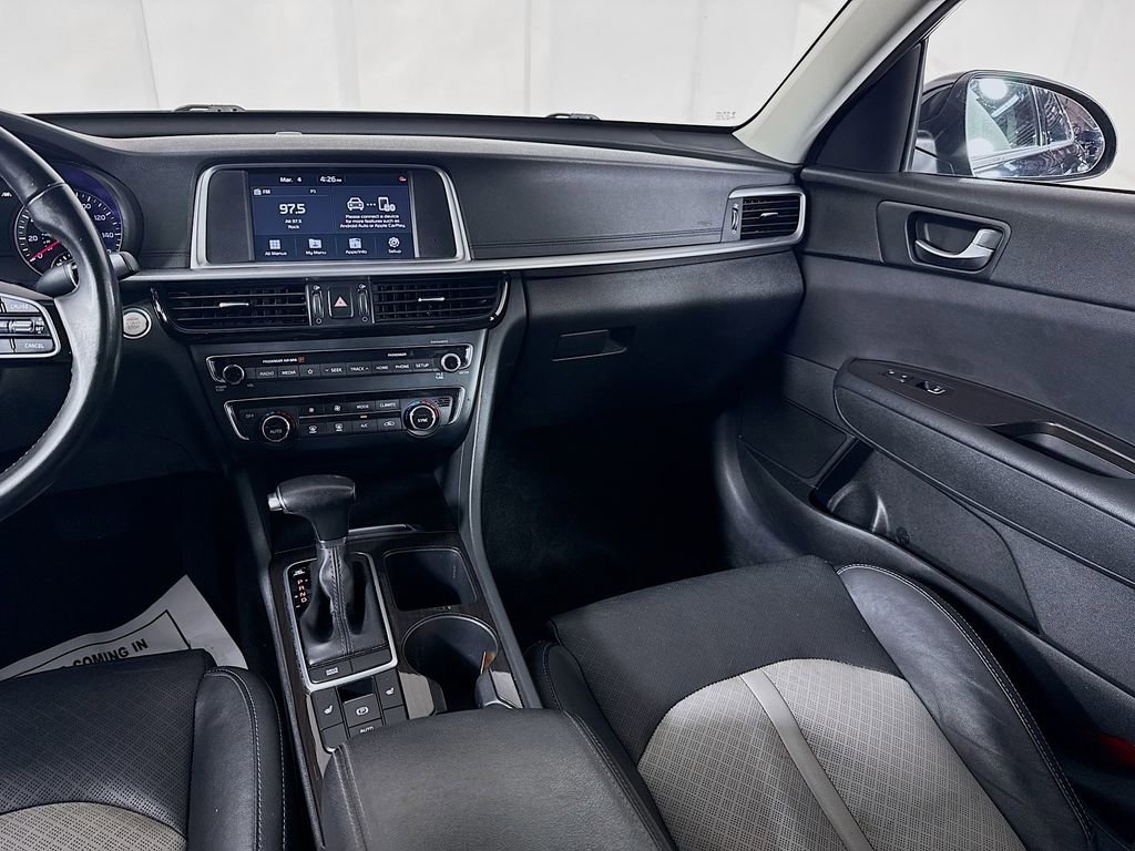 Used 2020 Kia Optima EX image 26