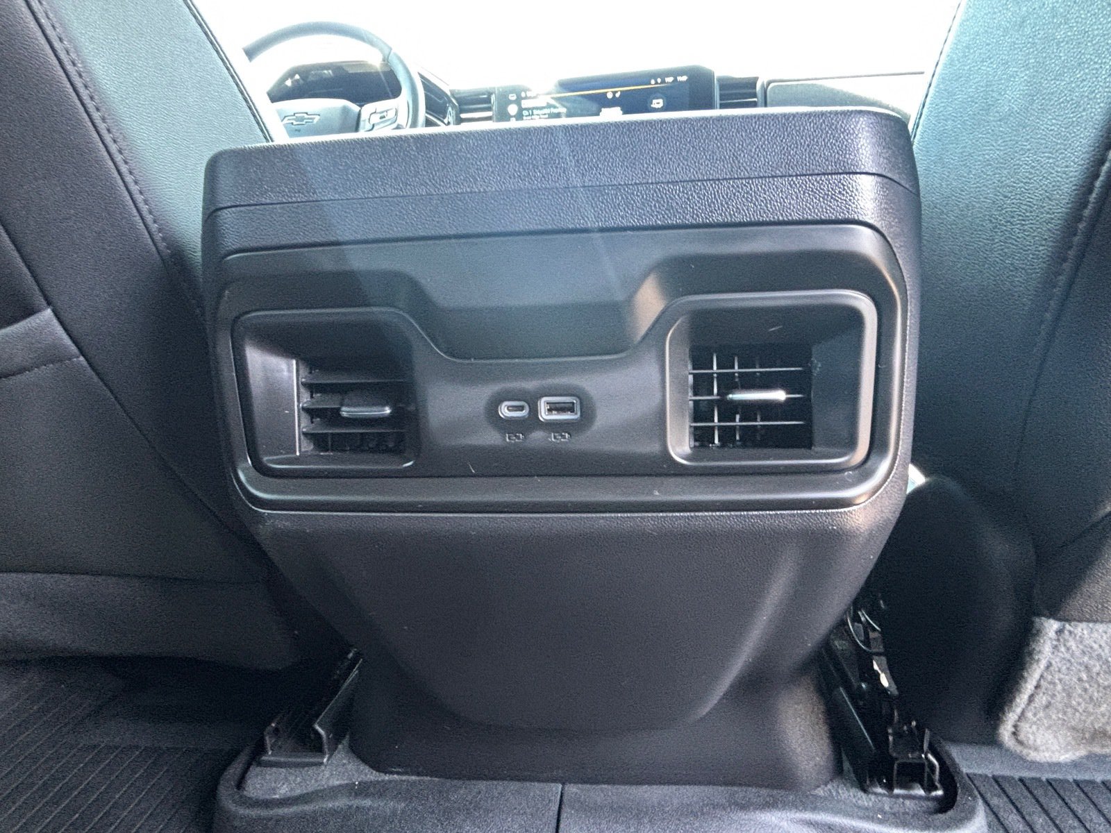 Used 2022 Chevrolet Silverado 1500 LT Trail Boss w/ LT Trail Boss Premium Package AWD/4WD image 30