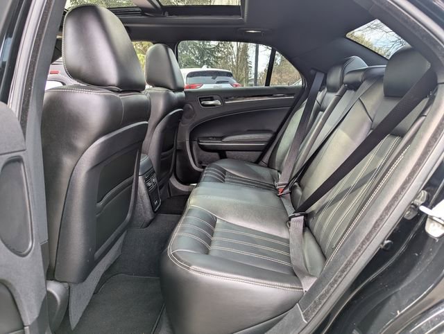 Used 2022 Chrysler 300 S RWD image 30