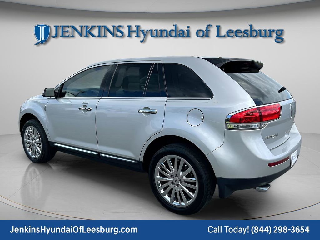 Used 2013 Lincoln MKX FWD image 7