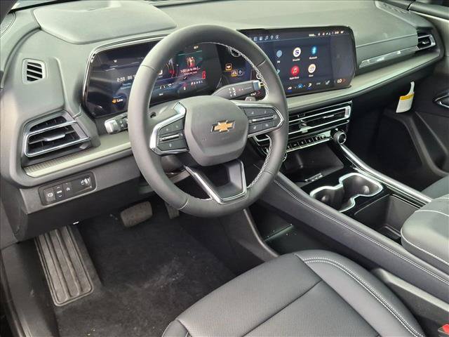 New 2027 Chevrolet Traverse LT w/ Driver Confidence Package FWD image 3