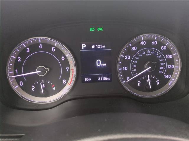 Used 2022 Hyundai Venue Limited FWD image 11