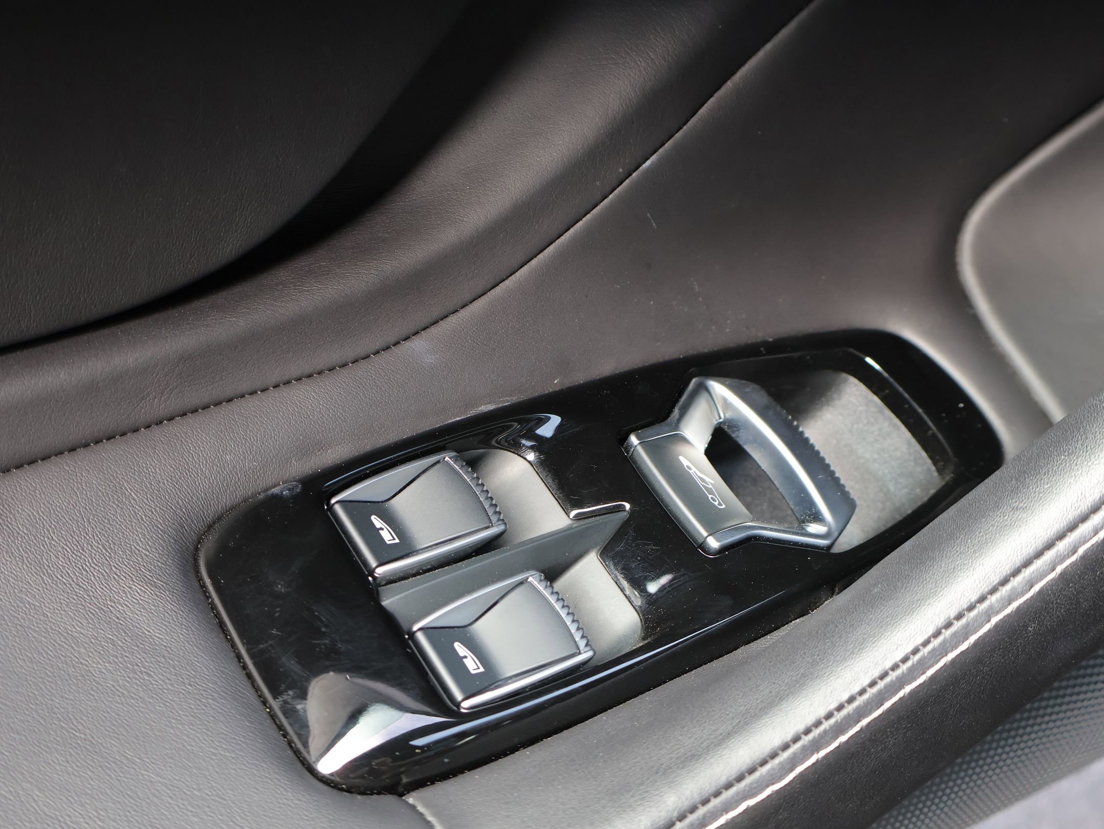 Used 2025 McLaren GTS image 10