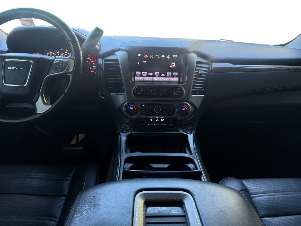 Used 2016 GMC Yukon Denali w/ Open Road Package RWD image 11