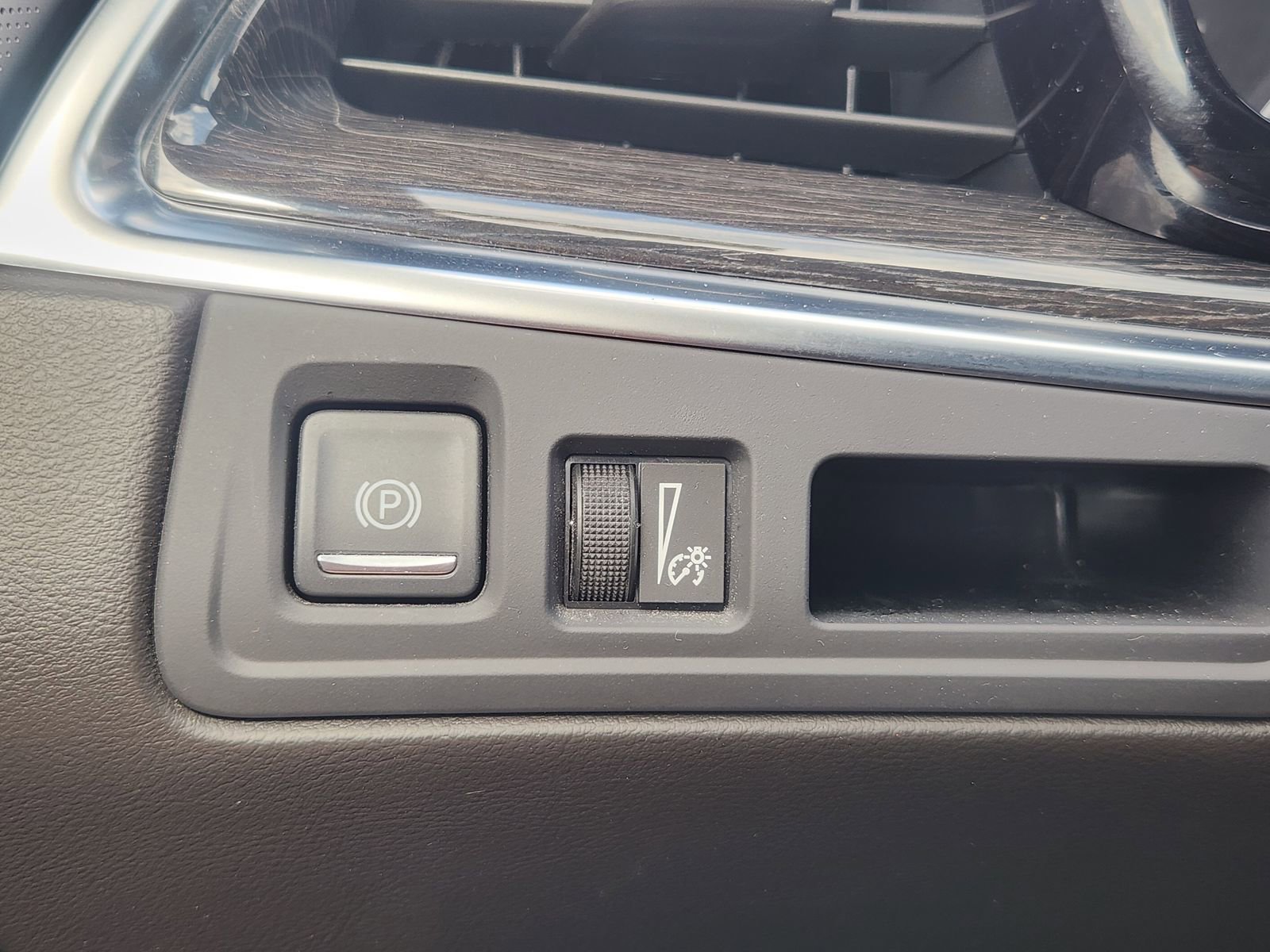 Used 2023 Cadillac XT5 Premium Luxury FWD image 27