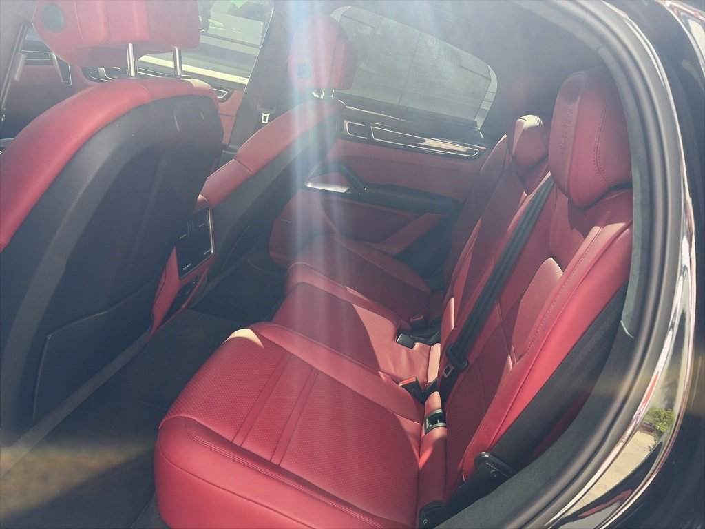 Used 2020 Porsche Cayenne Turbo image 13