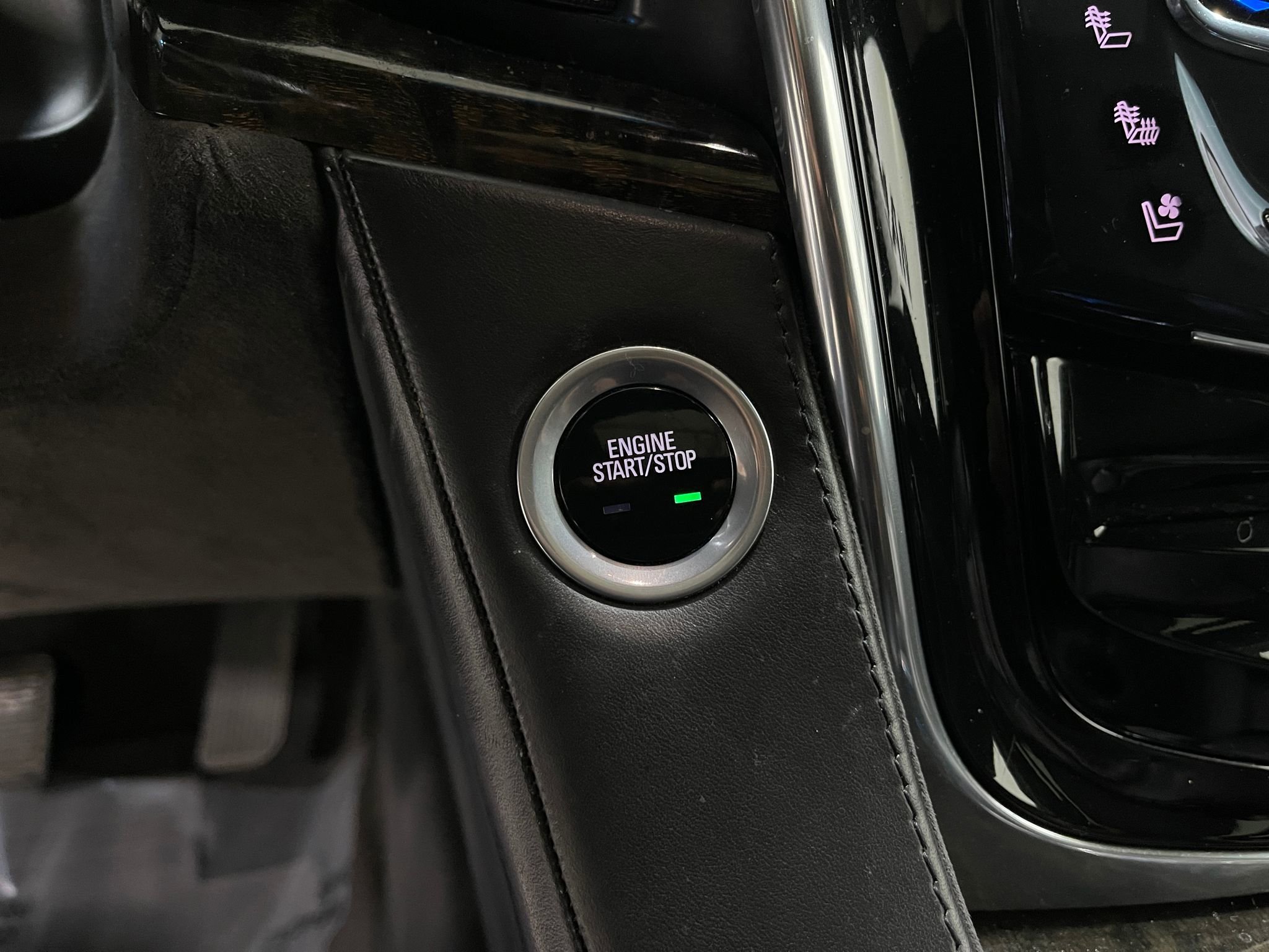 Used 2015 Cadillac Escalade ESV Platinum image 23