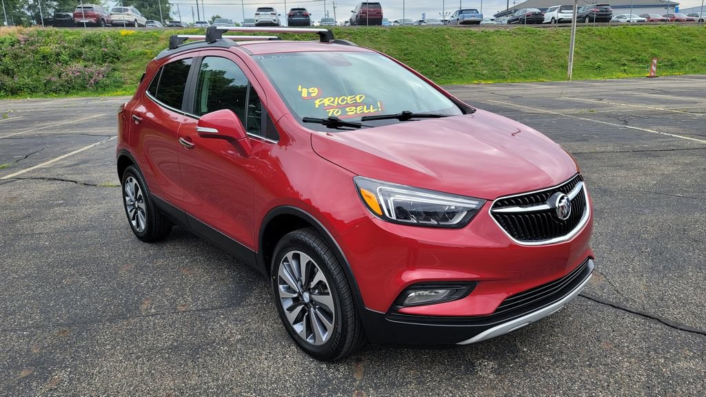 Used 2019 Buick Encore Essence w/ LPO, Road Trip Package FWD image 16