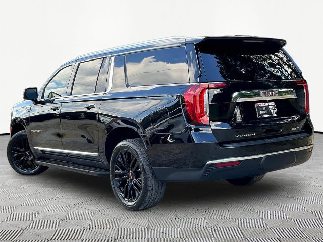 Used 2022 GMC Yukon XL SLT w/ SLT Premium Package AWD/4WD image 7