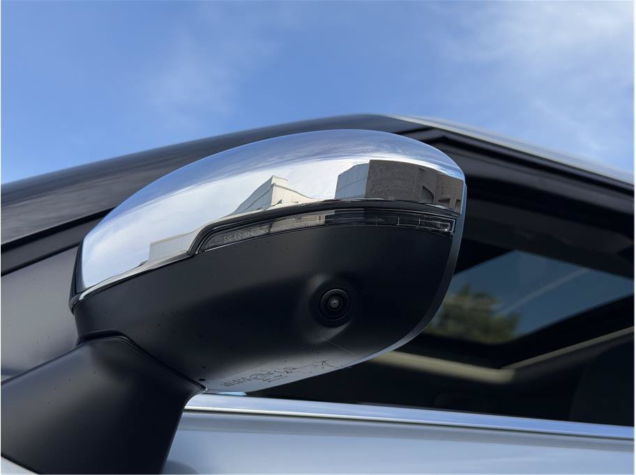 Used 2025 Mitsubishi Outlander 4WD Plug-In Hybrid image 28