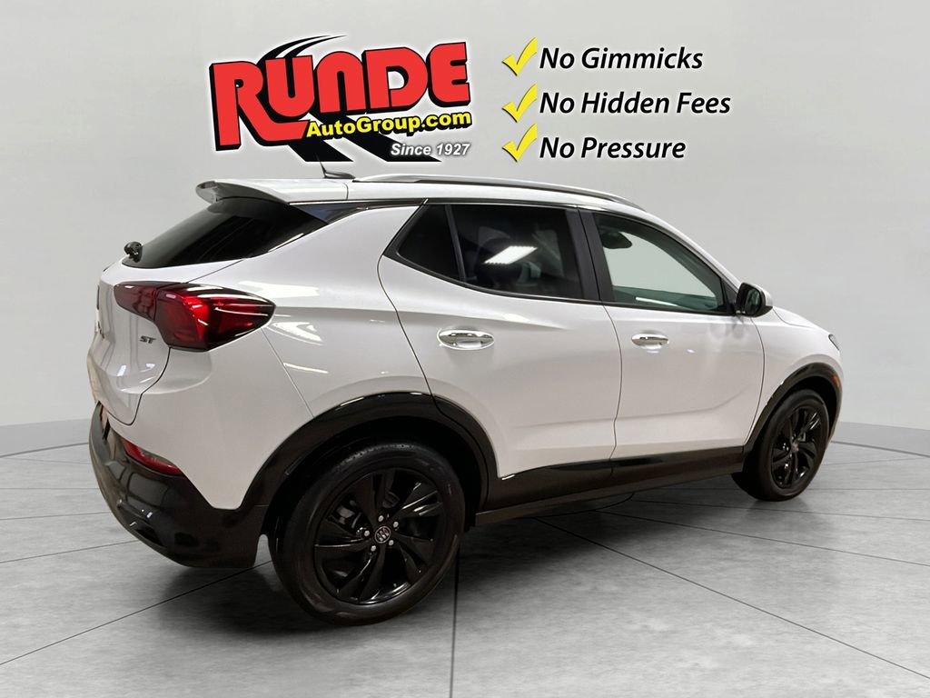 Used 2024 Buick Encore GX Sport Touring w/ Comfort Package image 5
