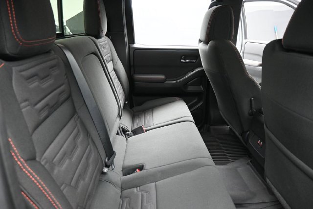 Used 2024 Nissan Frontier PRO-4X w/ Technology Package AWD/4WD image 29