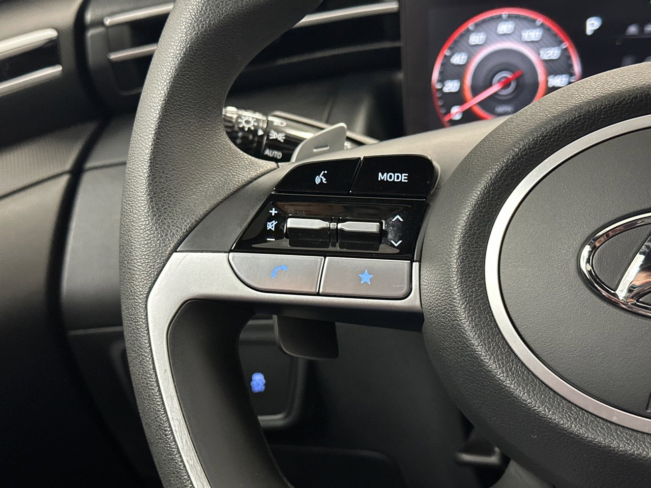 Used 2024 Hyundai Santa Cruz Night image 23
