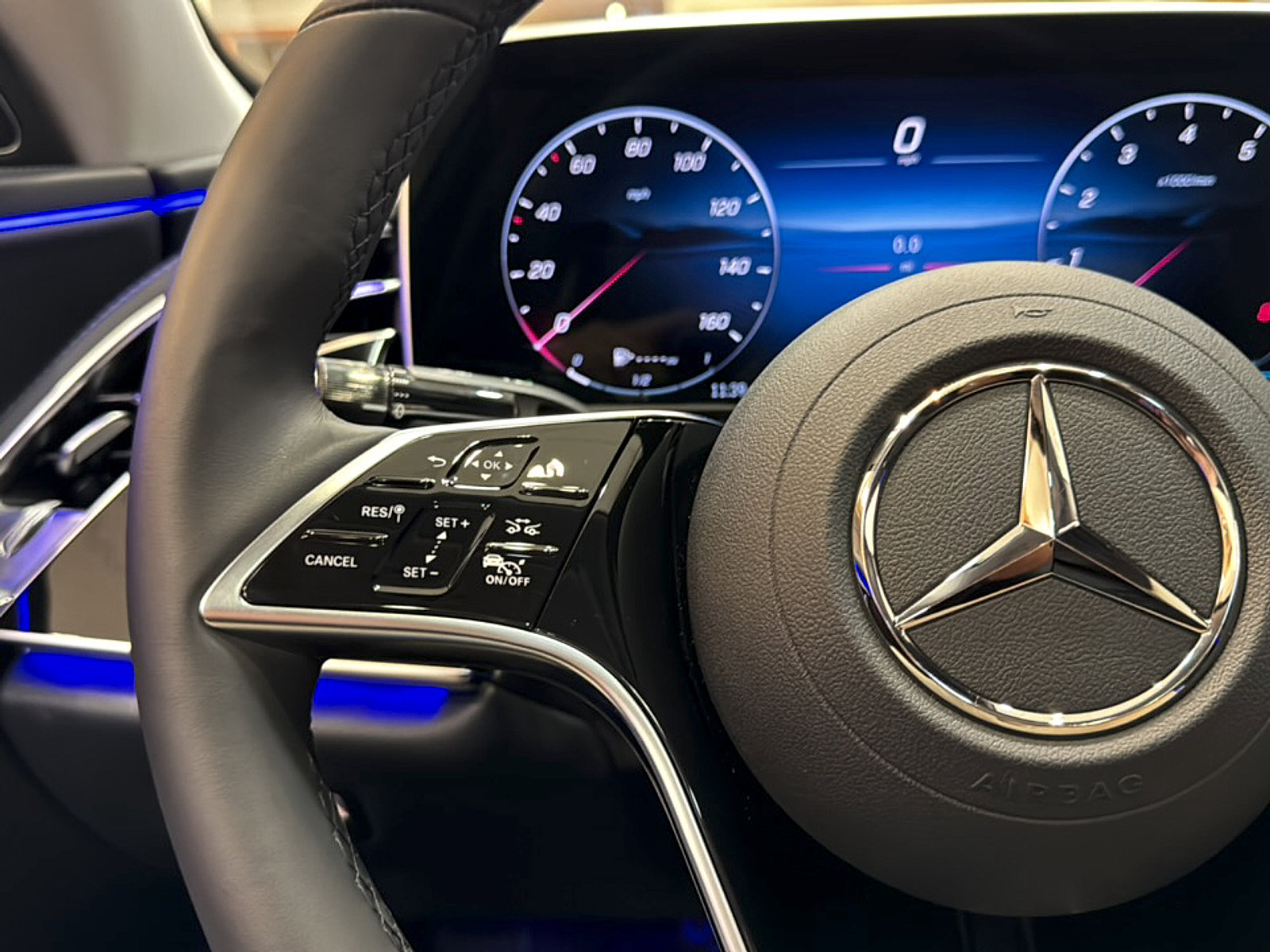 Certified 2025 Mercedes-Benz E 350 4MATIC Sedan image 23