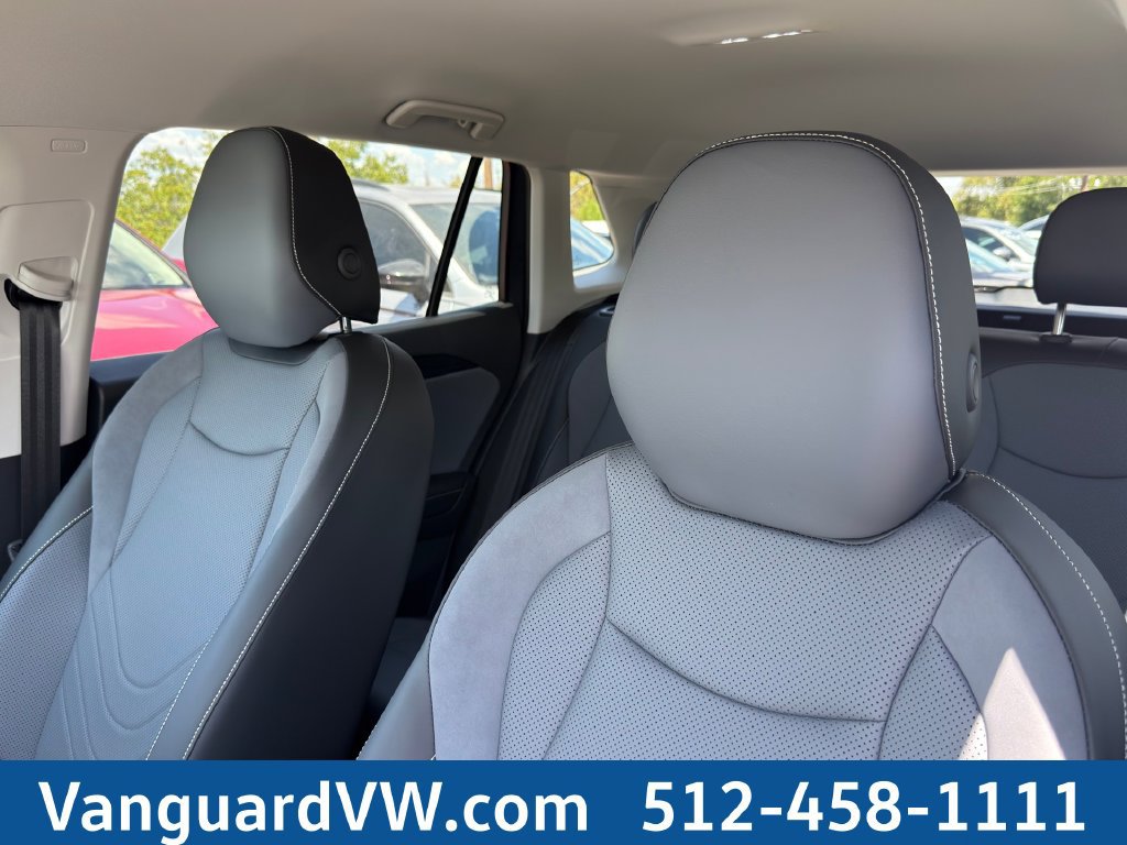 New 2026 Volkswagen Tiguan SE FWD image 12