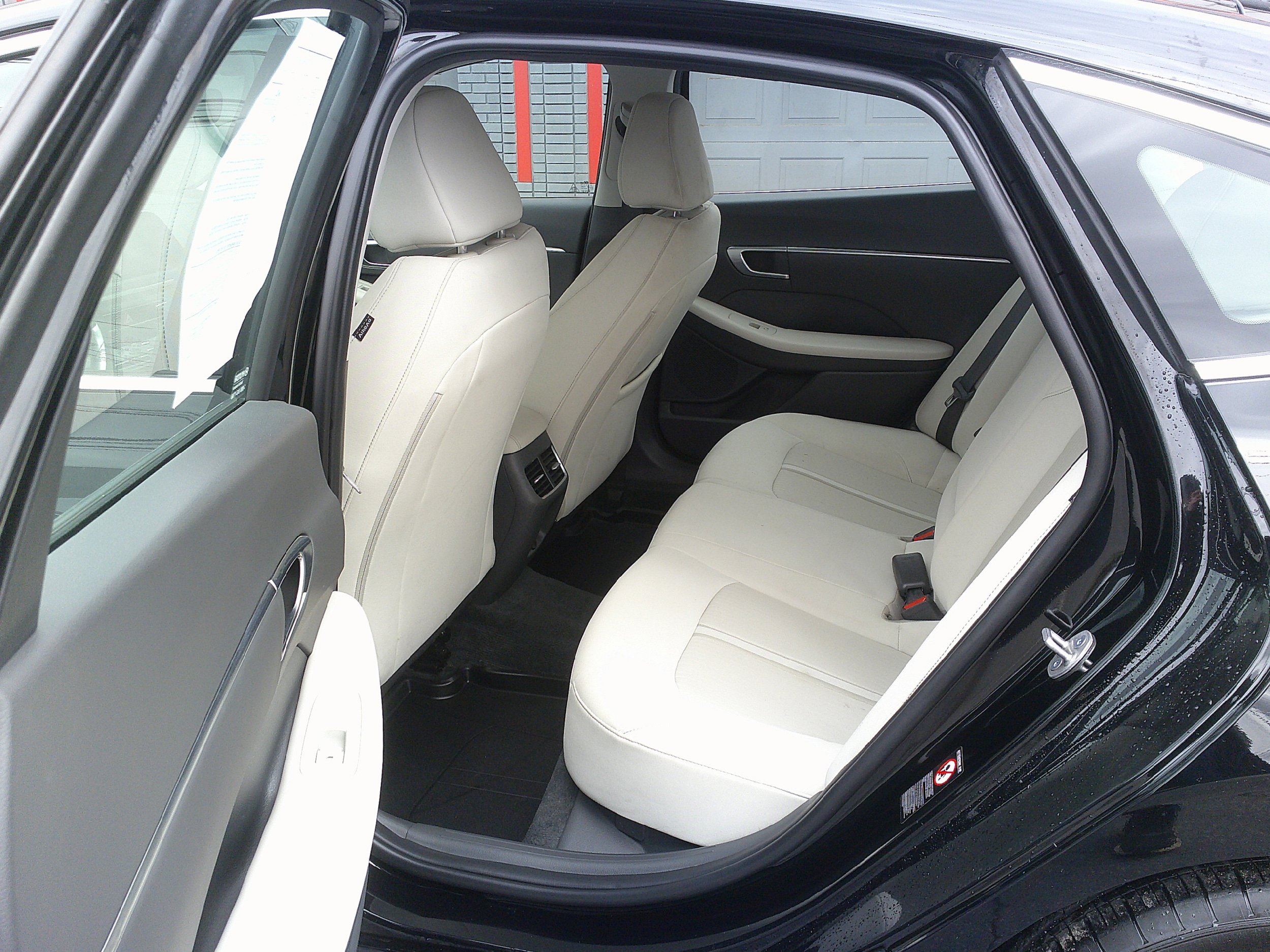 Used 2023 Hyundai Sonata SEL w/ Convenience Package FWD image 17