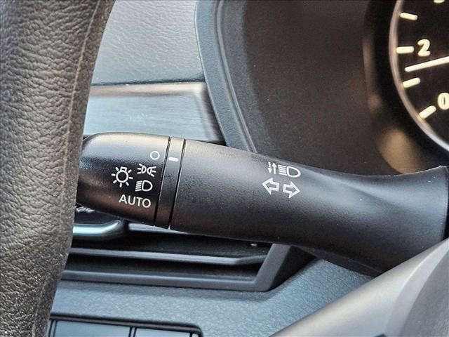 Used 2025 Nissan Altima 2.5 SV FWD image 21