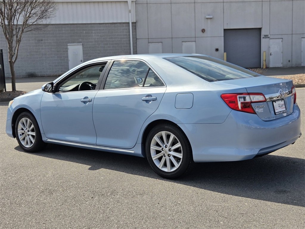 Used 2014 Toyota Camry XLE w/ Leather Package image 3