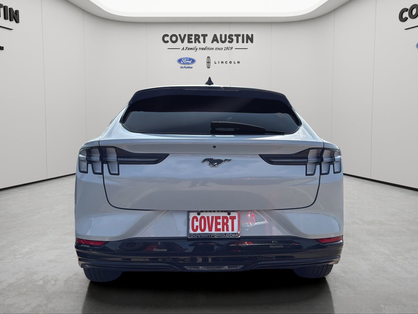 Used 2023 Ford Mustang Mach-E Premium AWD/4WD image 4