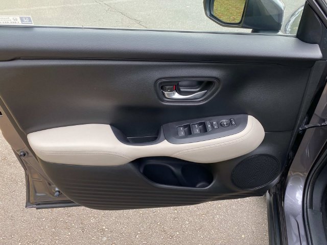 Used 2024 Honda HR-V LX image 12