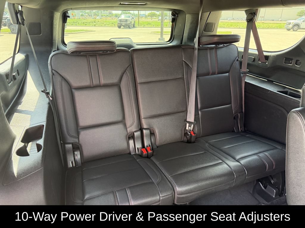 Used 2022 Chevrolet Suburban RST w/ Luxury Package RWD image 38