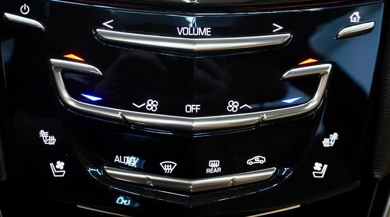 Used 2013 Cadillac XTS Luxury w/ Driver Awareness Package image 18