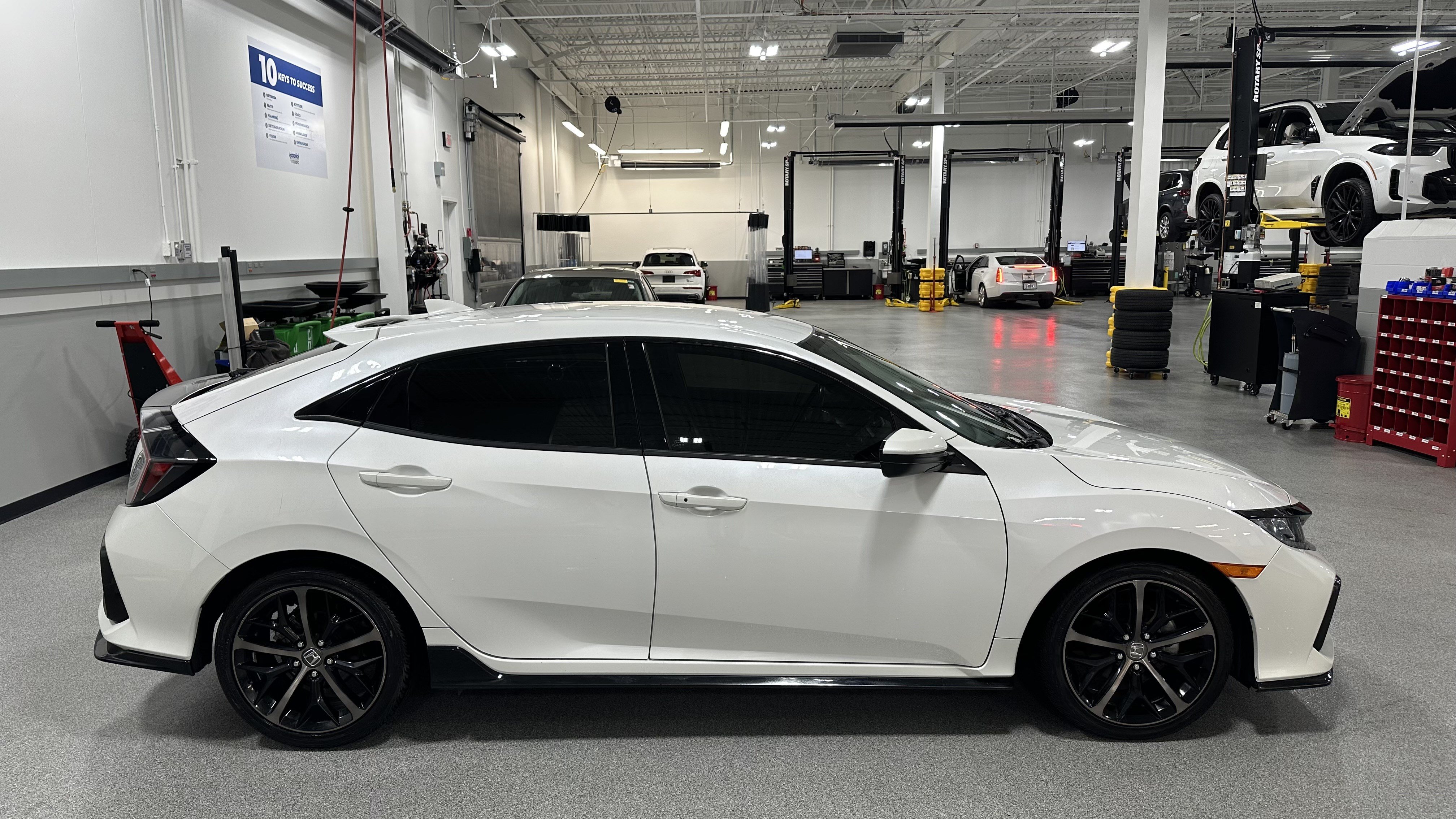 Used 2021 Honda Civic Sport image 11