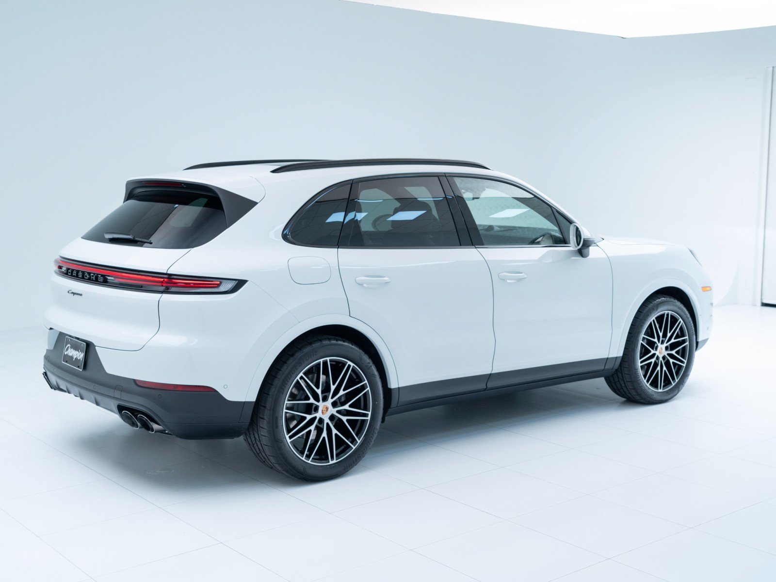 Used 2026 Porsche Cayenne AWD/4WD image 9